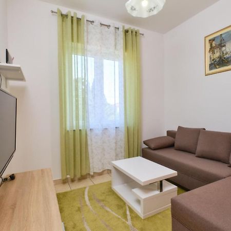 Apartments Blanka Nerezine Εξωτερικό φωτογραφία